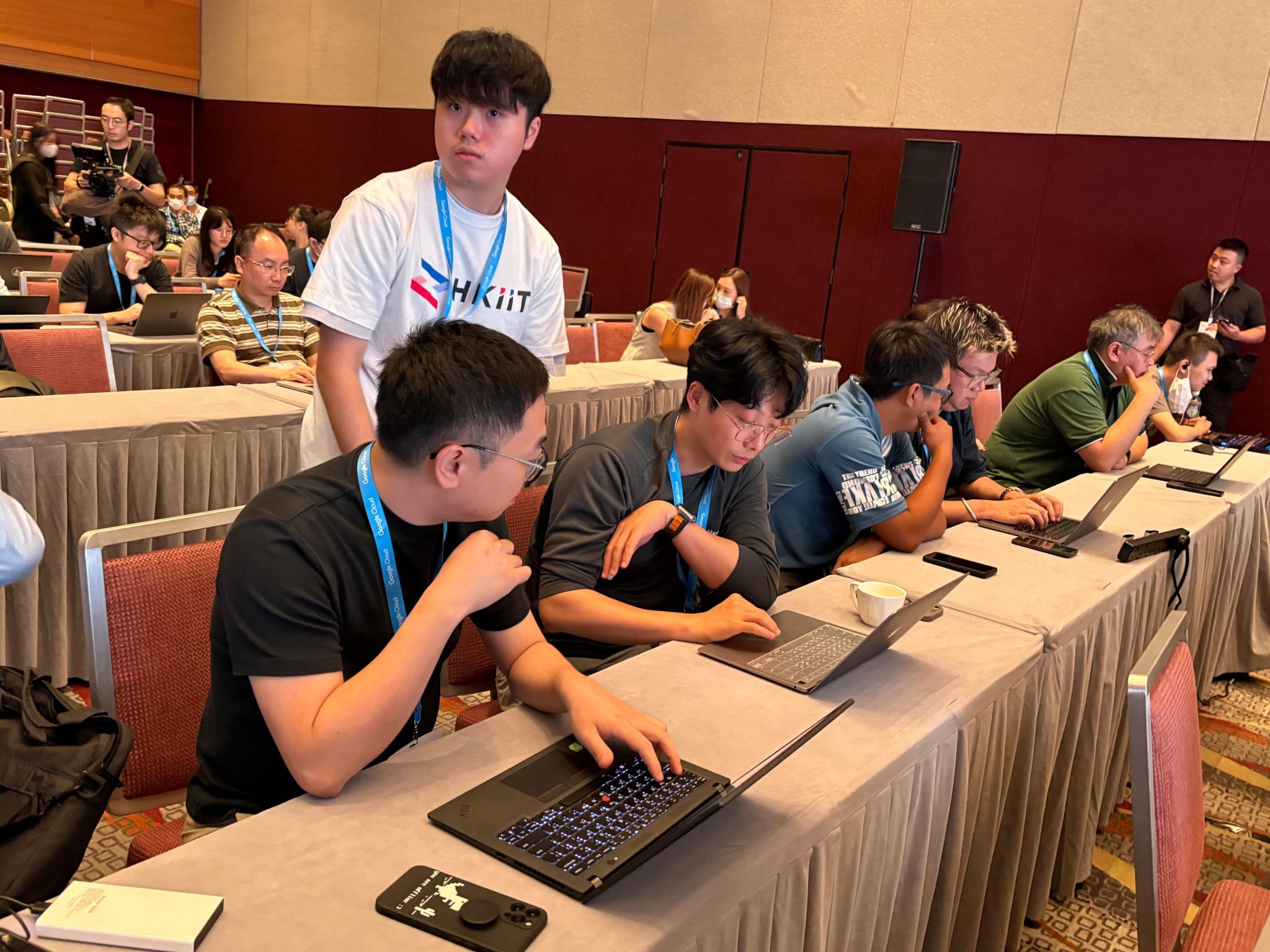 HKIIT雲端系統及數據中心管理高級文憑課程學生有幸參加 2025 Google Cloud Summit Hong Kong